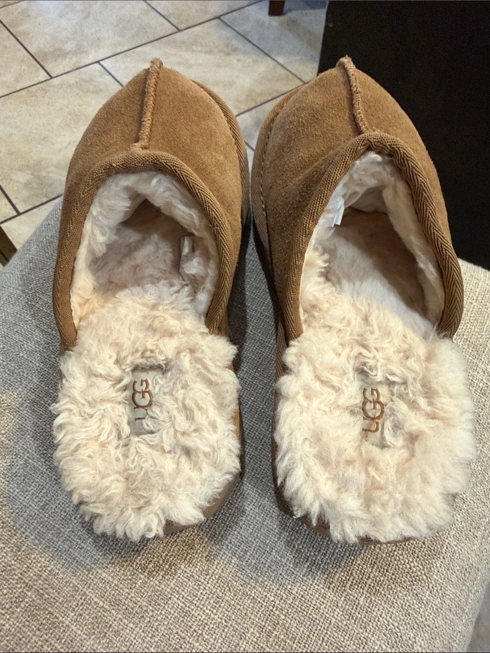 UGG Kids Chestnut Brown Shearling-Lined Slip-On Clogs